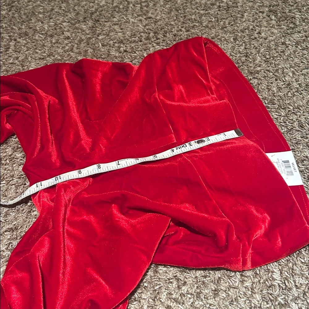 NWT INC Red Velvet Mid Rise Skinny Leg Stretchy Pants Size 8 - Picture 14 of 15